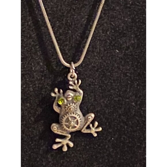 Steampunk Frog Pendant Necklace With Green Gemstone Eyes & Gear Details - Picture 2 of 3